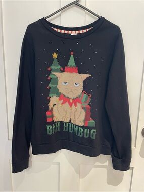 Bah Humbug Black Holiday Sweatshirt with Festive Cat Graphic Womens Medium